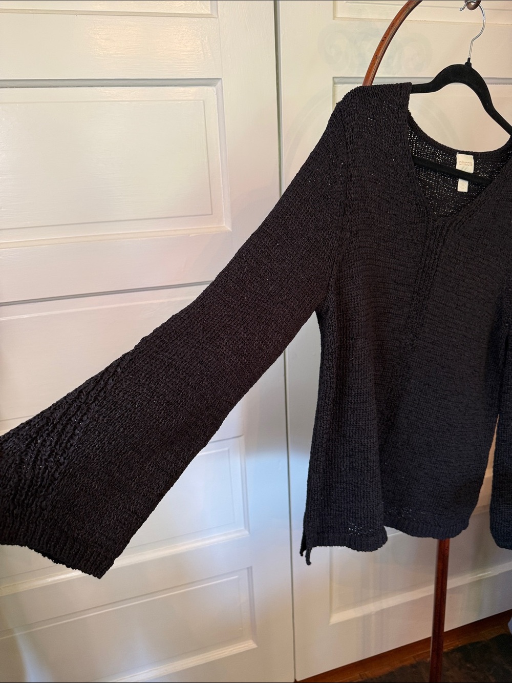 Chico’s Black Open Knit V Neck Lightweight Sweater Size 2